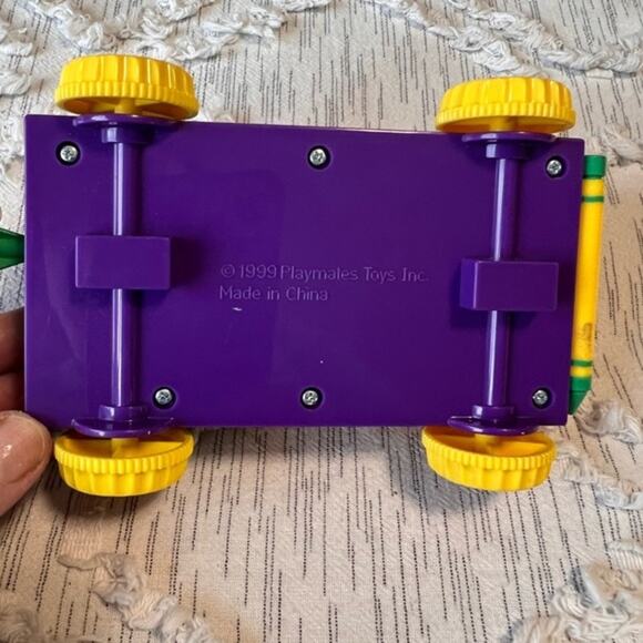 RARE 1999 Playmates Crayons Multicolor Wind Up Toy Car - Picture 5 of 6